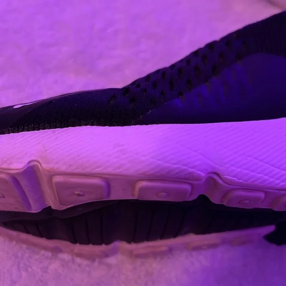 nike air 270s - Picture 7 of 9